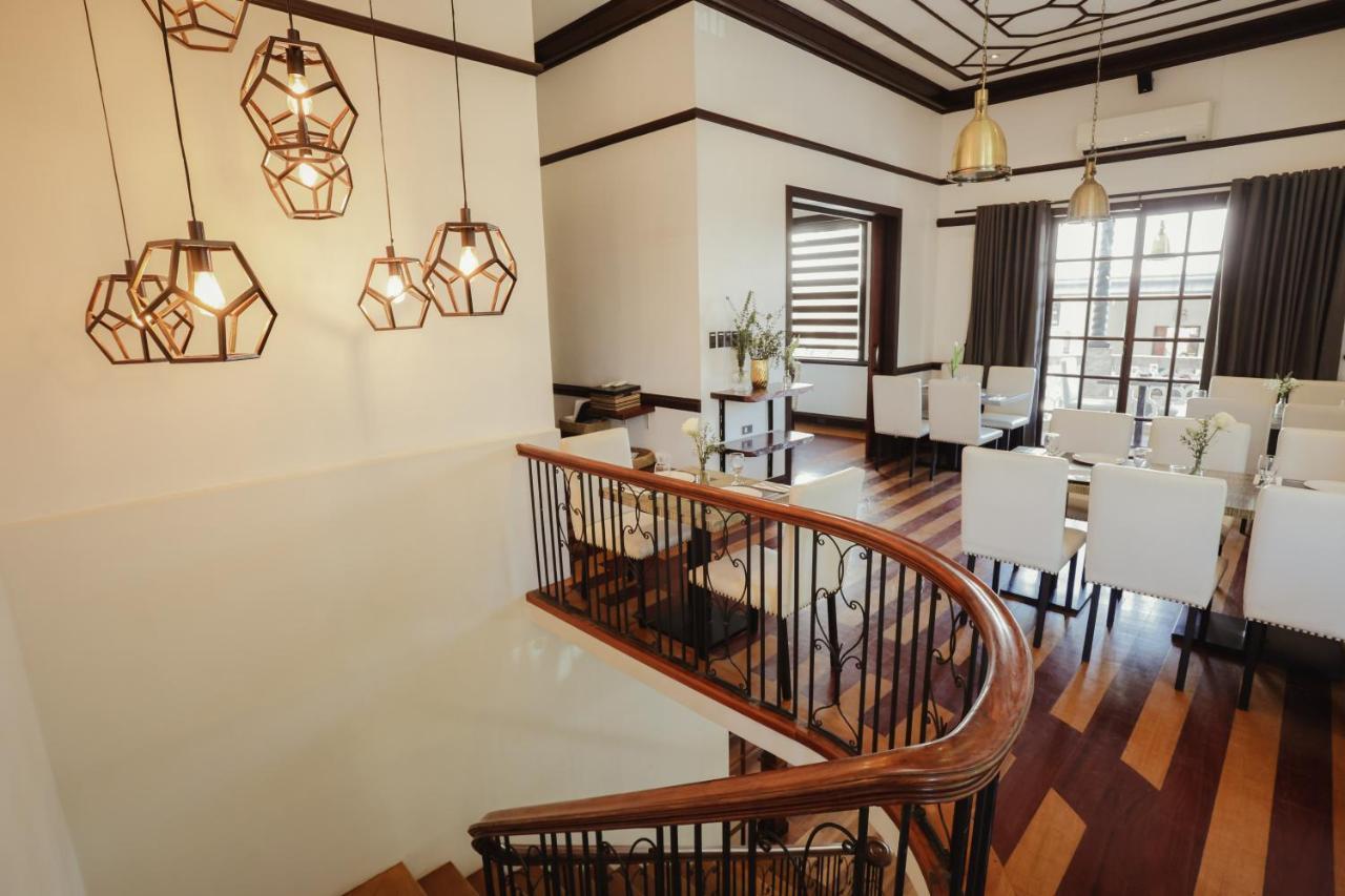 The Bourke Hotel Davao Экстерьер фото