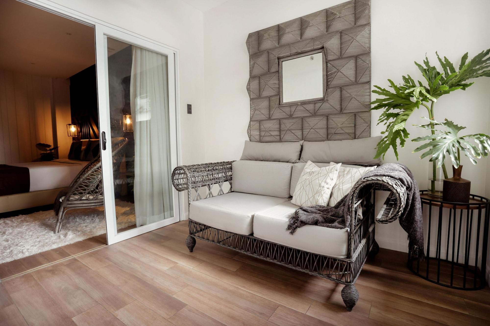 The Bourke Hotel Davao Экстерьер фото